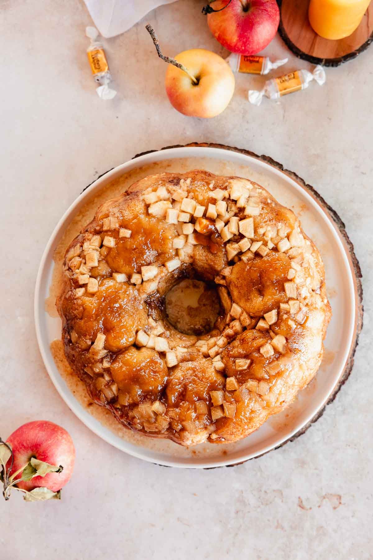 gooey apple monkey bread from above